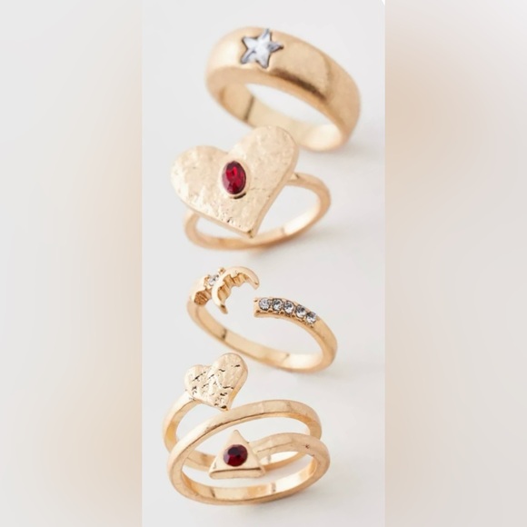 NWT Rhea Red Rhinestone Ring Set - Picture 3 of 7